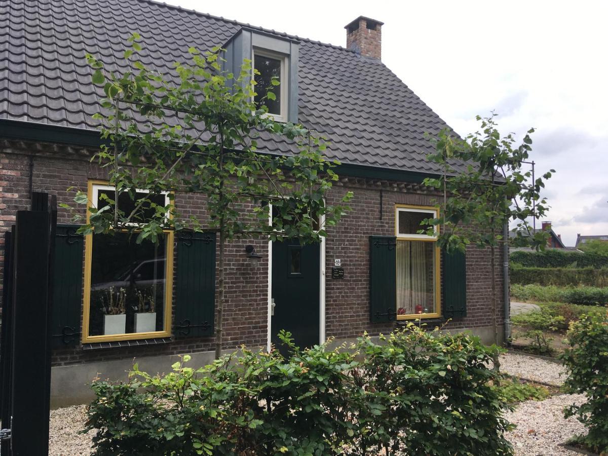 Vakantiehuis In Het Voorhuis Dommelen 外观 照片